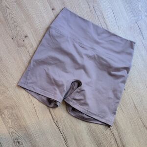Fleo High Rise NFS Shorts Taupe Medium